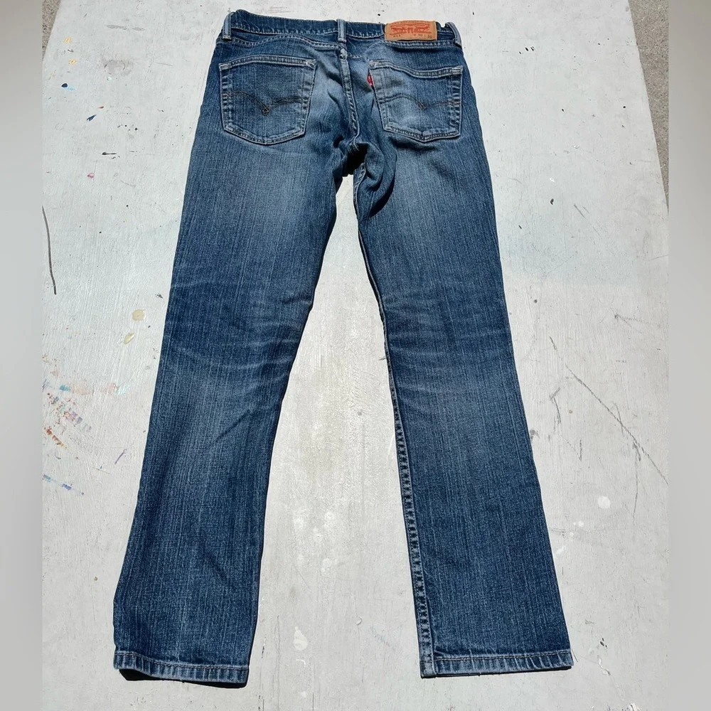 Men’s Levi's 511 Jeans Blue 30x30 Athletic Slim Whiskers Fade Distressed Knee‎